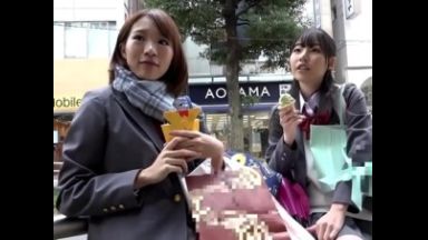 ナンパされて結局は輪姦されてしまうJKのthumbnail