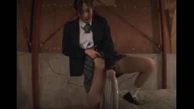 【禁断の媚薬】清楚なポニーテールJKがガンギマリ状態で豹変！擦り付けオナニーからの狂乱SEXでアヘ顔中出しのthumbnail