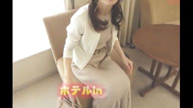 ♥清楚＿清純♥電マでイキ狂ちゃう…人妻でイクイクH動画「んぁぁぁ…。イっちゃう♥」☆上品☆のthumbnail