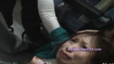 後ろからお尻を触り体を押さえられオッパイを触りパンツを下ろし足を広げられ手マンバイブを入れ頭を押さえフェラをさせブッカケのthumbnail
