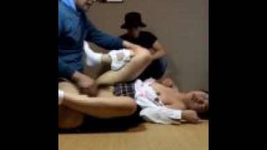 【自宅・女子高生レイプ】騒ぐとぶっ殺すぞ！窃盗中に帰宅した女子高生・・強姦魔に変身した男に中出しレイプされるのthumbnail