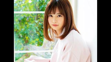 【素人ナンパ】アイドル級の美少女をお持ち帰り！裸のロリ少女は無毛おまんこを丸出し！チ○ポが欲しくて指でクリをイジリだす！のthumbnail