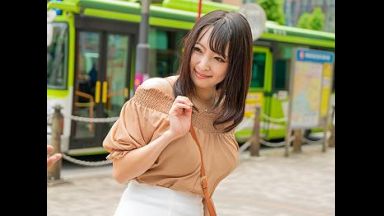 ≪人妻ナンパ≫めちゃシコの可愛い奥さんに声かけてたら欲求不満で！乳首コリコリさせておもちゃで責めてマンコ生ハメで激イキ！のthumbnail