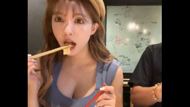 【三上悠亜】完全オフのすっぴん顔も披露、一泊二日のお泊りデートで、マジの完全プライベートのハメ撮り、生々性交…のthumbnail