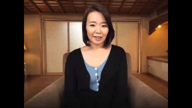 【人妻】初撮りAV撮影から三か月…40代美魔女美女奥さんが快楽のさらなる高みを目指すエロエロ撮影で絶頂イキアクメ！のthumbnail