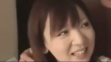 【辻あずき】体を触られまくってリラックスしながら主観プレイ手コキフェラ抜きのthumbnail