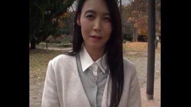 ♥旦那が構ってくれない普通のレス人妻が初浮気♥「女に戻りたいの…」欲求不満おマンコは愛液トロトロにしてチンポ離さないのthumbnail