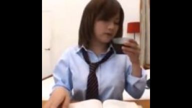 《父娘近親強姦》義父に薬を飲まされ、とろ～んとしたところを無理やり生ハメレイプされるJKのthumbnail