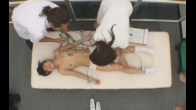 制服姿で和便器に跨りオシッコを取り皆の前で裸にさせられて検査をされています。のthumbnail