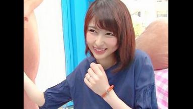 慣れない手つきで頑張ってフェラする美乳な清楚系素人妻！盗撮されていることに気づかず他人棒でガチ喘ぎしてしまうのthumbnail