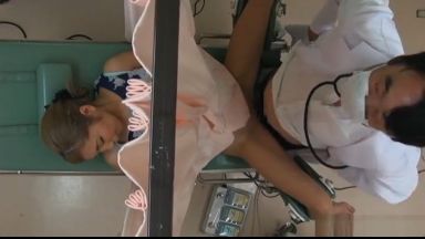 【産婦人科】初産の妊娠検診で・・卑猥な診察強行、鬼畜の生ハメ中出し治療も拒めない人妻！のthumbnail