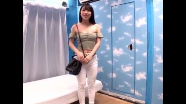 ♡「あなたよりHな友達紹介して…♡」数珠つなぎで繋がる淫乱まんこ…絶倫まんこがイキ狂っちゃうのthumbnail