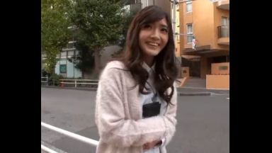 ♥「えっこの服装でですか？会社大丈夫かな…♥」受付嬢を脱がしてエチエチまんこにちんぽ挿入のthumbnail