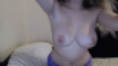 凄い美人で凄い巨乳のギャルだけどエロ配信で乳首ピアスをしていたｗｗｗのthumbnail