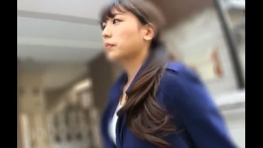 ♥人妻の初体験「旦那にバレないかなぁ…♥結婚4年目だけど私の意志だから…」おチンチン欲しいから…また来るね♥のthumbnail