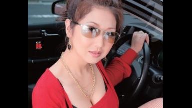 ♡学校帰りの少年を車に連込んで凌辱逆痴漢する変態マダム♡無垢な男の子を貪る鬼畜おばさんのthumbnail