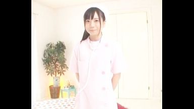 ♥145cm18歳の清純少女のおマンコの奥に初快感を教えてあげる♥看護師コスで医者がチンポで触診しちゃうのthumbnail