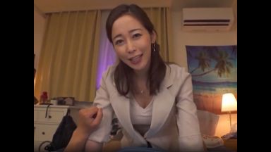 【淫乱痴女】「いっぱい出してね♡」ドスケベ美女が男を誘惑し濃厚SEX！凄テクご奉仕＆腰振りでザーメン搾り取る！のthumbnail