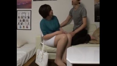 ！これも…人妻＿人妻ナンパ！隠し撮りでザーメンがドロッ…大噴火※盗撮の姦通H動画「んんんんんっあっ！」☆主婦☆のthumbnail