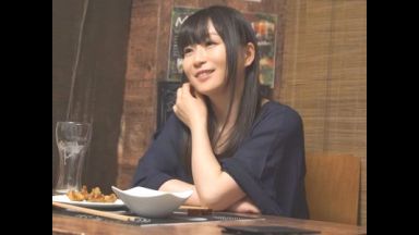【連れ込み】相席居酒屋で一人呑みしてる三十路美女人妻をナンパ！居酒屋トイレで敏感部分を責め自宅で不倫する姿を盗撮隠し撮り！のthumbnail