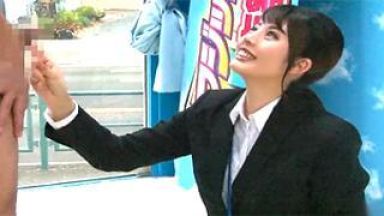 可愛いSOD女子社員がマジックミラー号見学会でファンとSEXしてしまう…のthumbnail