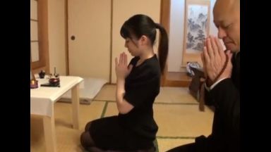 ☆人妻☆喪服☆寝取られ☆巨乳☆未亡人♥えっ…近親相姦※人妻♥中出しでみんなオナニーしちゃおうよ※パイズリで欲求不満解消エロ動画→レイプのthumbnail