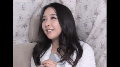 ♡「こんなおばさんを抱いてくれんですか？…♡」清楚な人妻看護師は欲求不満でおマンコは愛液トロトロで我慢できないの…♡のthumbnail