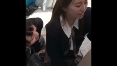 【マジックミラー号】実はちんちんをいじってみたいJK みんなでいじってそのままセックスのthumbnail