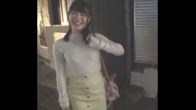 ☆立ちバック☆騎乗位☆爆乳！好きスキ巨乳※女子大生！電マが好きなの…オナニーのエロエロ動画x足コキのthumbnail