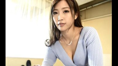 【痴女】凄く大きくて興奮しちゃう♡美容室で胸の谷間が見えるくらい首元が開いたワンピースを着たスタイリストがエロ過ぎた件のthumbnail