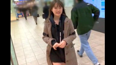 ♡「えっここで撮るの？♡」個人撮影で女子大生と援交パパ活…早く挿入したい絶倫まんこと猿チンポのthumbnail