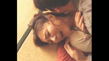 ♥レイプする息子に捧げた母のおマンコ※夫の目の前でチンポ咥える母親は中出しで精子を搾り取る…のthumbnail