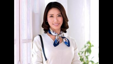 【熟女NTR】「優しくしてくださいね♡」S級清楚系美乳熟女が初めてのAV撮影!ババアマンコ全開くぱぁNTR不倫フェラ!のthumbnail