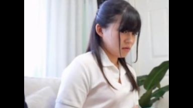 風呂上がりのJKを見てしまった営業マンは親がいない隙を狙って再訪して犯すのだのthumbnail