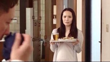 【友達の母】何やってるの？友人宅で、洗濯物の下着を物色してたらバレた青年♡女として見られる悦びからか誘惑する友母のthumbnail