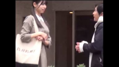 ♡予備校生の国立大受かった初々しい少女…中出しされた幼いおまんこはパイパン…膣に溜まった精子を指で掻き出すと潮ふいちゃった♡のthumbnail