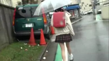 japan roli teen ランドセルで下校するJSを狙い野外で青姦レイプする変態エロ動画のthumbnail