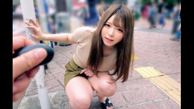 んんぐぐ…マジイクぅ…リモバイ散歩でうずくまり膣イキするお姉さんのthumbnail