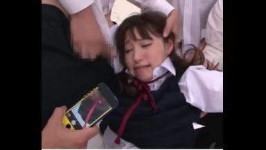 <レイプ>『いい顔だね～写真ゲットｗ』幼なじみを救おうとしたJKは、哀れにもマワされてしまった･･･のthumbnail