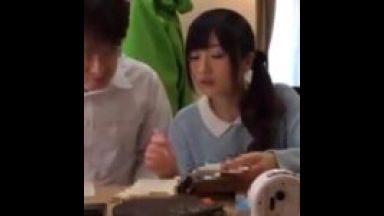 《家庭教師・中出し強姦》美脚お姉さんが生徒に犯されてしまう。嫌がるも凌辱レイプは強行され、種付けされスマホ撮影のthumbnail