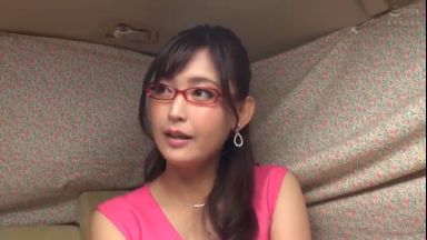 【人妻ナンパ】「嫌いじゃ…ないです…」セレブな奥さまも欲情すれば淫乱な痴女に豹変！他人棒に悶え中出しで絶頂のthumbnail