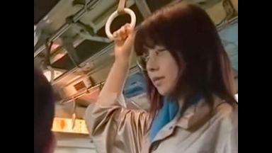 【ヘンリー塚本】ご無沙汰妻が電車痴漢で濡れちゃってそのままホテルでNTRセックス！ガチ生チンポでガン突き＆痙攣アクメ！のthumbnail