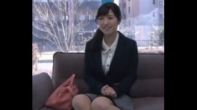 ☆巨乳☆素人ナンパ☆美少女☆騎乗位♡みんな観て…マジックミラー号※OL♡フェラ抜きであなたの精子ドロッ…垂れちゃうよ※マジックミラー号で勃起しようよ…口内射精のthumbnail