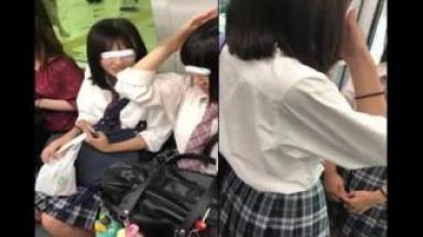 【盗撮】JKのおまんこ部分に張り付く羽は･･･ナッナプキン!!ミニスカのJKを逆さ撮りしていたらお宝映像のthumbnail