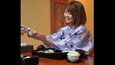 【東條なつ】小悪魔ＯＬが、既婚上司とカラ出張する、濃厚１泊２日の、温泉浮気ハメ旅行… 妻帯者を逆NTRする、ベロキス性交のthumbnail