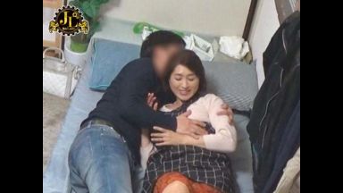 【素人】おばさんレンタルの五十路妻を盗撮隠し撮り！血気盛んな若者に口説かれて不倫性交！のthumbnail