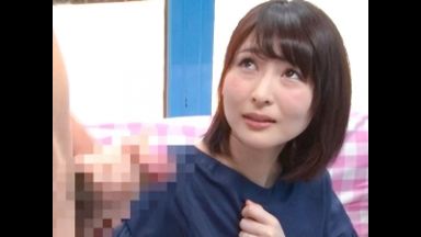 【素人ナンパ】清楚系美乳人妻が初寝取り体験企画でＭＭ号乗車♡旦那よりも立派な童貞勃起チンポに無許可大量中出しで悶絶絶頂!のthumbnail