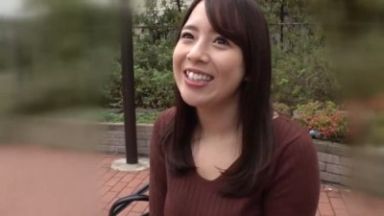 【一条綺美香･中井まゆみ･森崎りか･美月潤】《エロ動画×人妻･中出し》欲求不満の熟女がモテない素人童貞筆下ろし＆連続生中出し企画のthumbnail