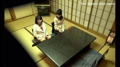 【人妻NTR】温泉旅館でハメてもらう2人…のthumbnail