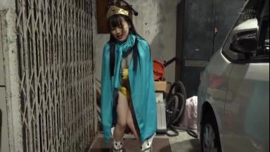 かわいい清楚系童顔ロリ巨乳JKがエロい顔でマジイキまくり絶頂正常位！パイパンかわいいコスプレイヤー手コキフェラ抜き！のthumbnail